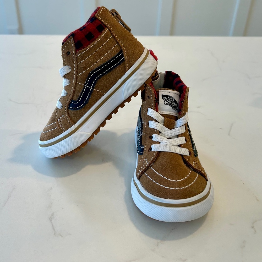 Vans Toddler High-Top Sneakers | Size 5 | NEW